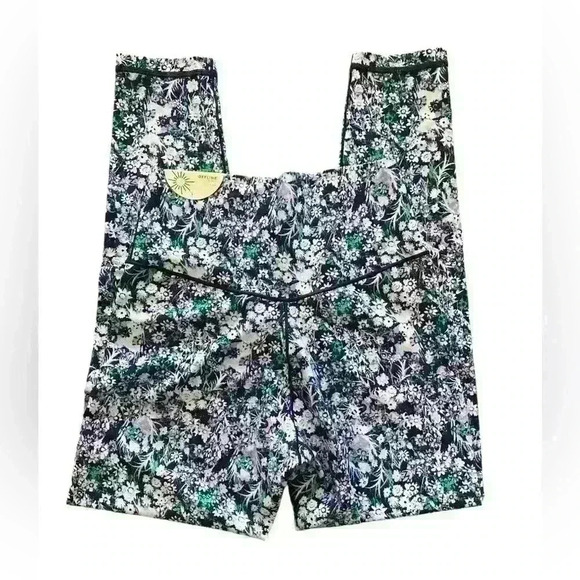 NWT OFFLINE By Aerie Real Me High Waisted Crossover Floral Legging - Picture 4 of 7